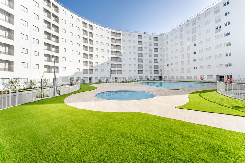 Foto 871d24cb-a280-4f20-ba2d-2e1c6ed436f1. Appartement dans avenida de las ciencias 39 dans colores - entreparques Sevilla