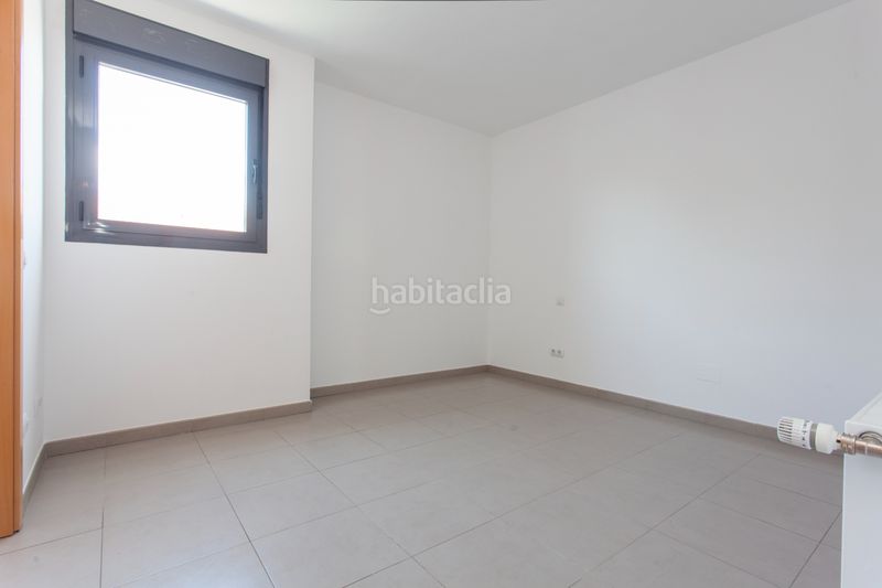 Foto 01284a42-4b72-44b9-bf20-f38344d184e1. Dúplex a avenida joan miró 1 a Soto de Henares Torrejón de Ardoz