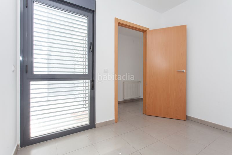 Foto 3b529f8c-6773-46e5-95b4-55107dd21697. Dúplex a avenida joan miró 1 a Soto de Henares Torrejón de Ardoz