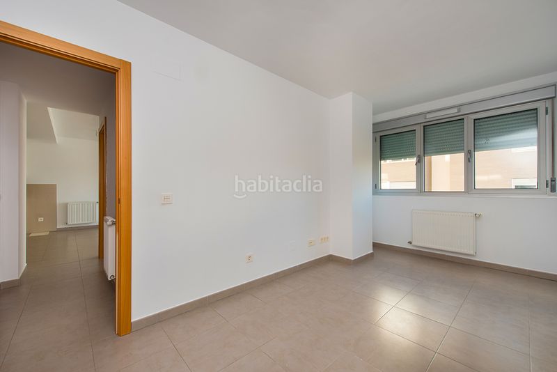 Foto ca02af01-5ae6-409c-8460-ccec0b148d27. Pis a calle beatriz galindo 7 a Soto de Henares Torrejón de Ardoz