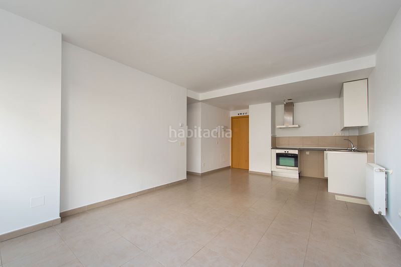 Foto d8c27273-44df-4d99-8321-e3b073c52818. Pis a calle beatriz galindo 7 a Soto de Henares Torrejón de Ardoz