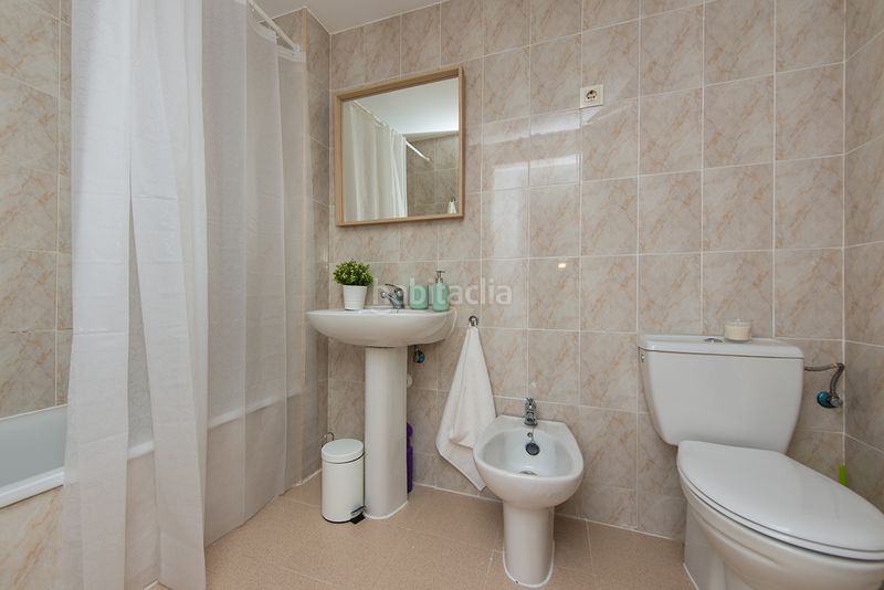 Foto bf9c563e-1a18-4bd5-b692-4c46983bded4. Piso en calle del pintor ignacio de zuloaga 16 en Madrid