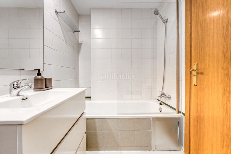 Foto e7449386-813d-4300-9c3b-a6db1b183a68. Flat in calle del péndulo 5 in Valdebernardo-Valderribas Madrid
