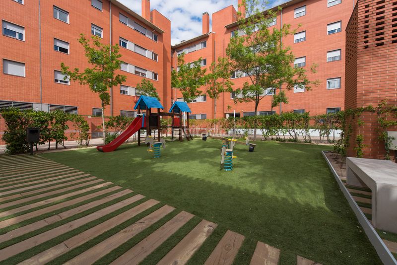 Foto f2689ce3-5458-4e1b-96d2-40916f368059. Flat in calle del péndulo 5 in Valdebernardo-Valderribas Madrid