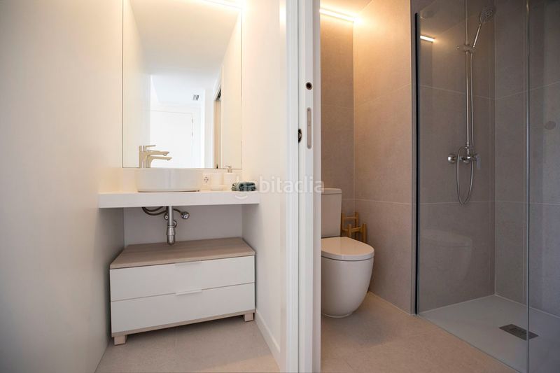 Foto 13488cad-1cc6-4131-b597-75ba92427251. Flat with parking pool in Abrera