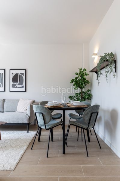Foto cd71bc67-aa52-43fd-ad93-e27503f596a2. Pis amb aparcament piscina a Butarque Madrid