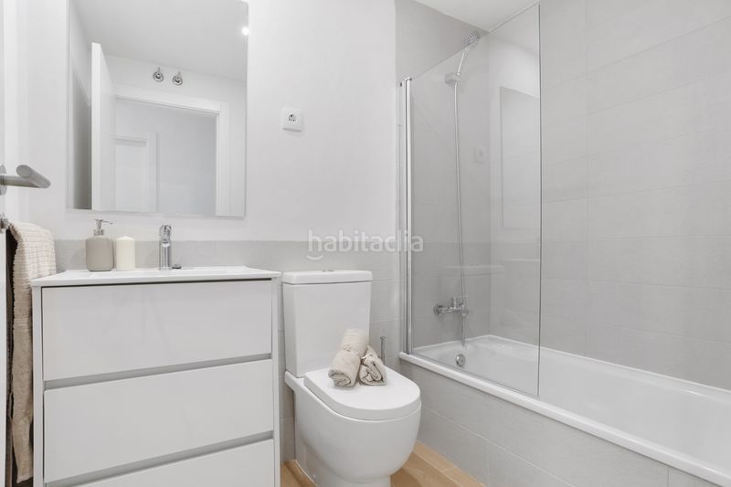 Foto 4271d9d0-9ce7-4c03-a67a-58e5e10d2428. Piso en Butarque Madrid