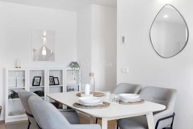 Foto fcc76d6b-980c-4d0f-a8d9-712a66c99400. Piso en Butarque Madrid