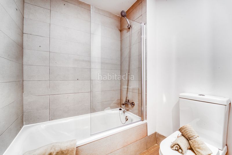 Foto d68eb72b-2072-4bc3-b01b-93c2fa0655d1. Pis amb aparcament piscina a Butarque Madrid