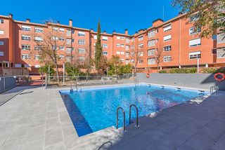 Flat in Calle de Laponia 19