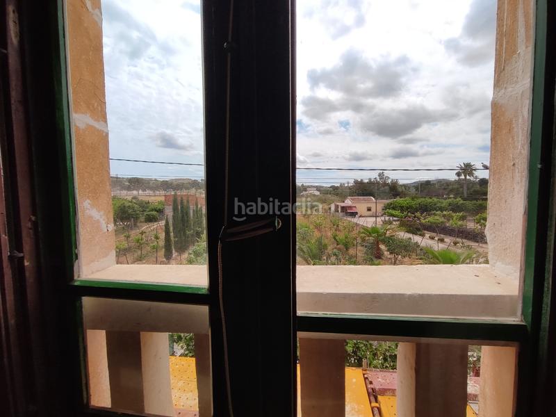 Foto d403a0a3-14c2-45d2-9ebe-643cda989346. Masia amb xemeneia a Pedanías Oeste Aspe