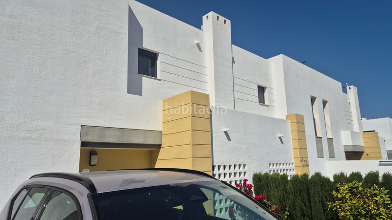 Foto 0bc480a8-4a4c-4a3c-8ef4-2ab0f8b8aa44. Casa in carrer el llimoner 19 in Busot