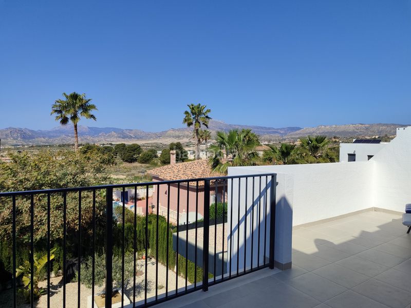 Foto 75d29ca2-ded8-45ad-b4f0-637e7be595b1. Casa in carrer el llimoner 19 in Busot