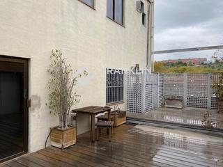 Nau industrial a Carretera de l'hospitalet 147. Con gran terraza