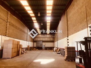 Nave industrial en Carrer del rec del molí. Totalmente diafana
