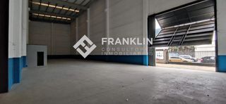 Miete Fabrikhalle in Carrer del mig 69. Diáfana