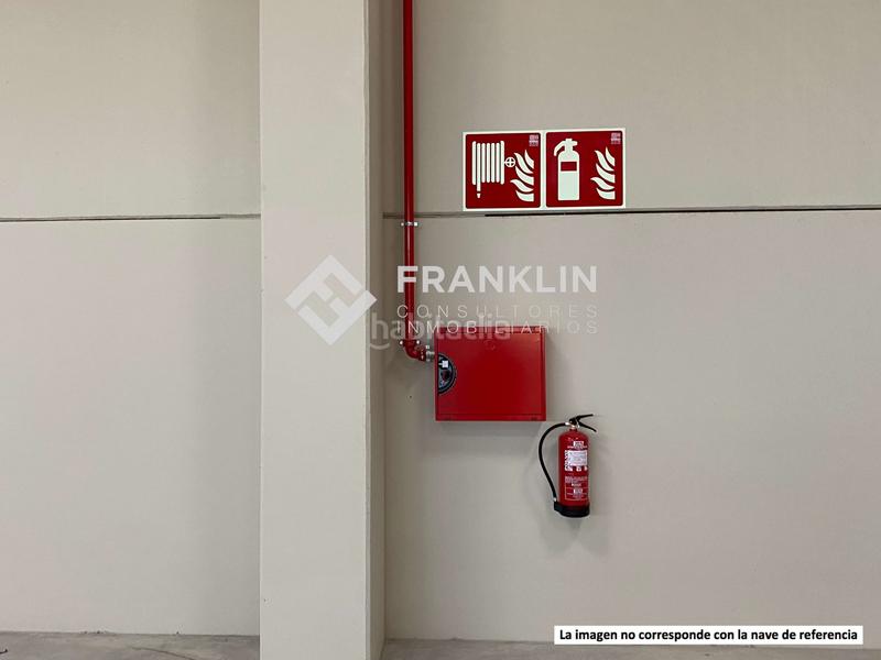 Foto 6b920f35-812b-4209-b3f7-97eb31200889. Capannone industriale in Barri dels Escriptors Salt