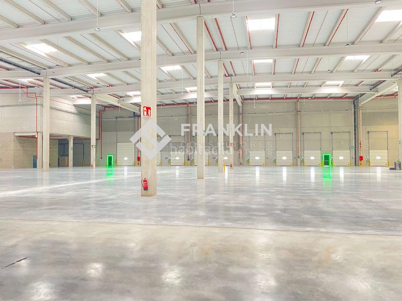 Foto 970ddd73-d4cd-448b-8734-739020daa6b8. Location bâtiment à usage industriel dans n-240 km17 dans Valls