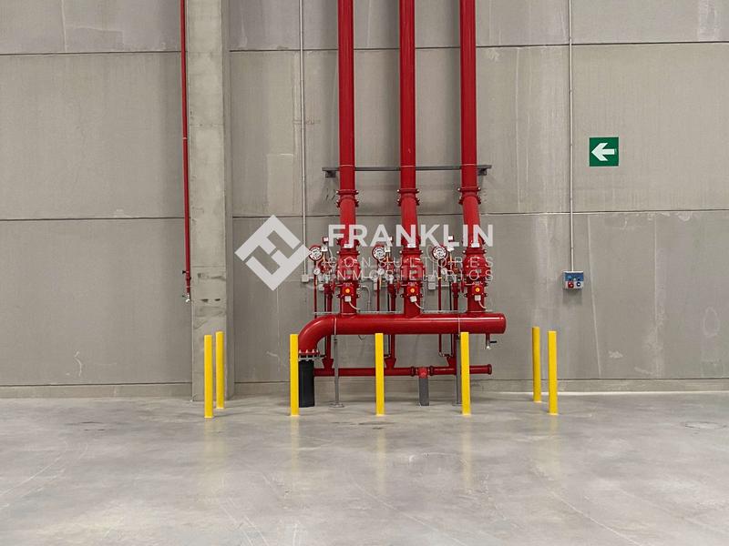 Foto 347943bc-9eaf-4bc4-b363-c19cd2db4964. Rent industrial building in n-240 km17 in Valls