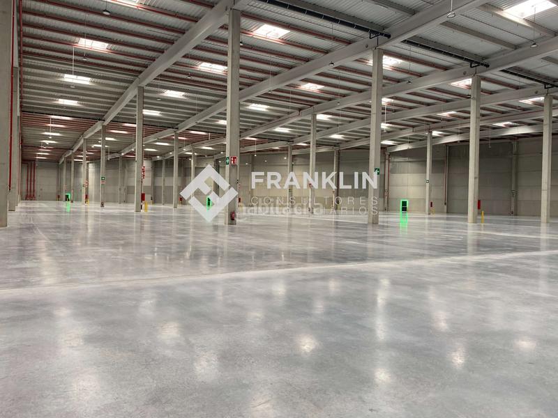 Foto 937cb815-b8cf-4b26-9caa-7dcd877fced0. Rent industrial building in n-240 km17 in Valls