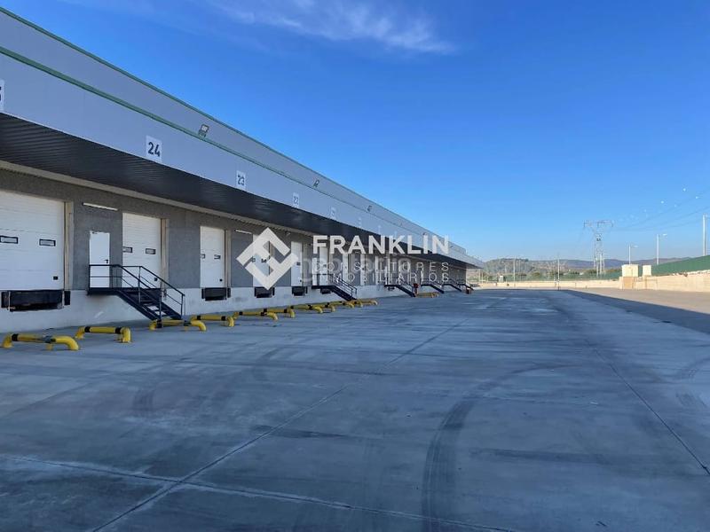 Foto 7ac55b7b-85ec-46d9-bafa-42d3616dd825. Affitto capannone industriale in avinguda baix penedes 10 in Bisbal del Penedès (La)