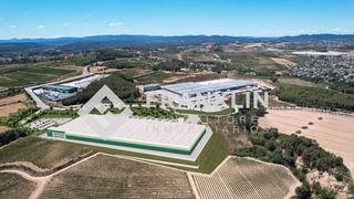 Miete Fabrikhalle in Avinguda línia 67. Plataforma logística aislada