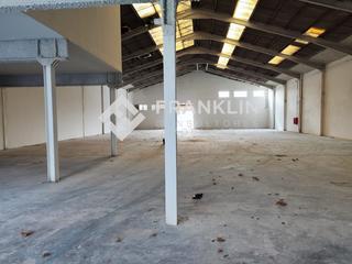 Location Bâtiment à usage industriel à Carrer cantàbria 13. Nave industrial adosada, tipo b totalmente reformada