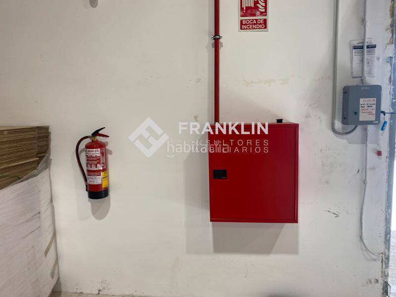 Foto 64a99447-201d-4d1d-ae66-b2cf95cd38e9. Affitto capannone industriale in Parc Central Barberà del Vallès