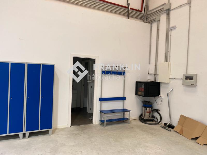 Foto b0efcc10-c436-4a07-8601-f0a9d11154f7. Location bâtiment à usage industriel dans Parc Central Barberà del Vallès