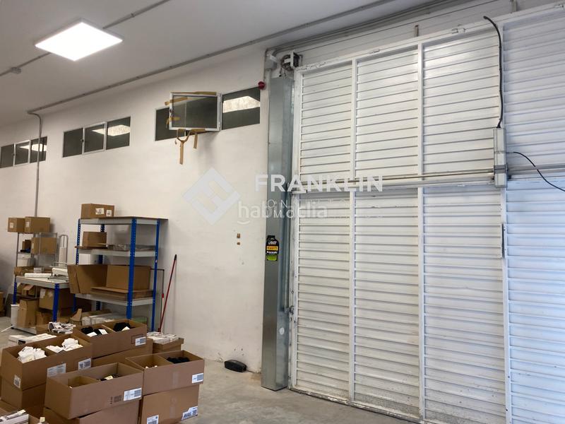 Foto 5c8fbcd7-59ad-4bed-8984-f3176c94e85e. Rent industrial building in Parc Central Barberà del Vallès