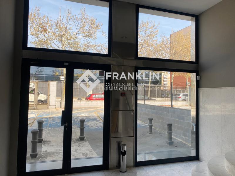 Foto 713109be-31eb-487f-89c7-3882cd3b4bce. Rent industrial building in Parc Central Barberà del Vallès