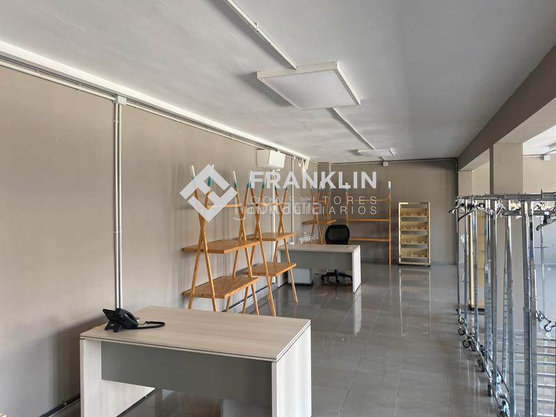 Foto 7e4e8ee3-1a52-4052-b883-44ac3831cd38. Rent industrial building in Parc Central Barberà del Vallès