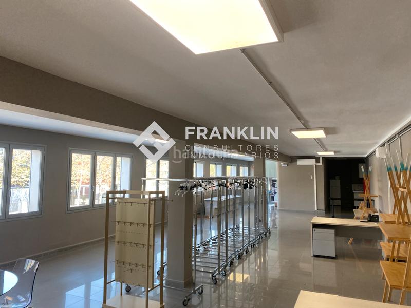 Foto 8a1c369d-1d39-4704-be8a-07a4d65b4ef5. Rent industrial building in Parc Central Barberà del Vallès