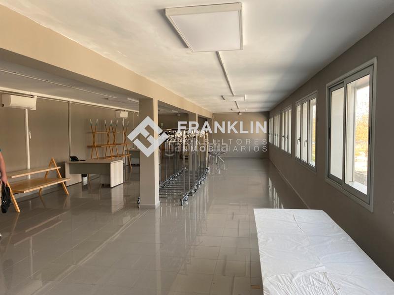 Foto 9d6f2578-5bfc-48f7-bd85-f0a2d756be1c. Rent industrial building in Parc Central Barberà del Vallès