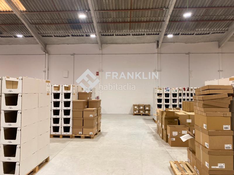 Foto e3fe277b-31f9-42ae-80a0-578a6c59031d. Rent industrial building in Parc Central Barberà del Vallès