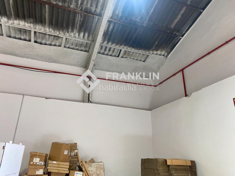 Foto f3fd988e-d587-4eb9-8662-12bf9fd8575c. Rent industrial building in Parc Central Barberà del Vallès