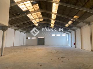 Miete Fabrikhalle in Carrer estoril 35. Totalmente reformada