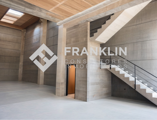 Miete Fabrikhalle in Carrer holanda 28