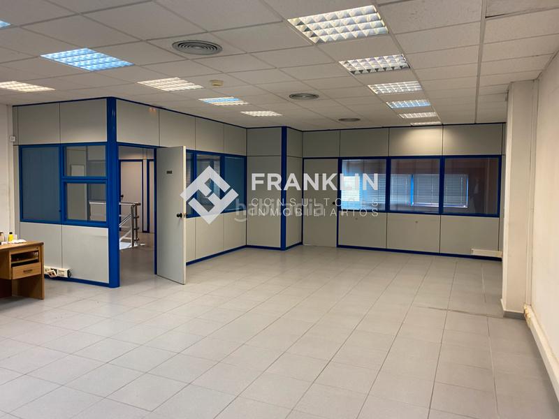 Foto aec70989-e786-44eb-aeb8-d19efccc764a. Affitto capannone industriale in carrer del vidre 5 in Arboç (L´)