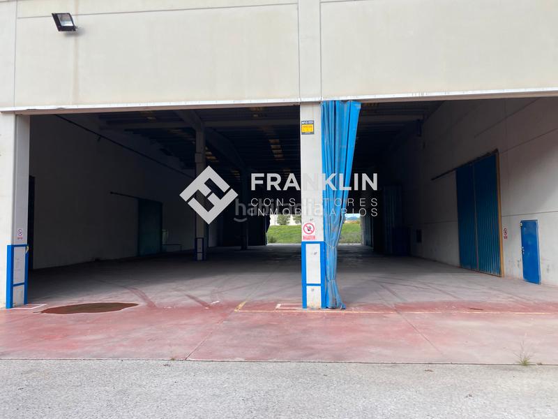 Foto 22841311-c11c-42bd-a2a4-eba13f2d5ad5. Alquiler nave industrial en carrer del vidre 5 aislada, tipo c en Arboç (L´)