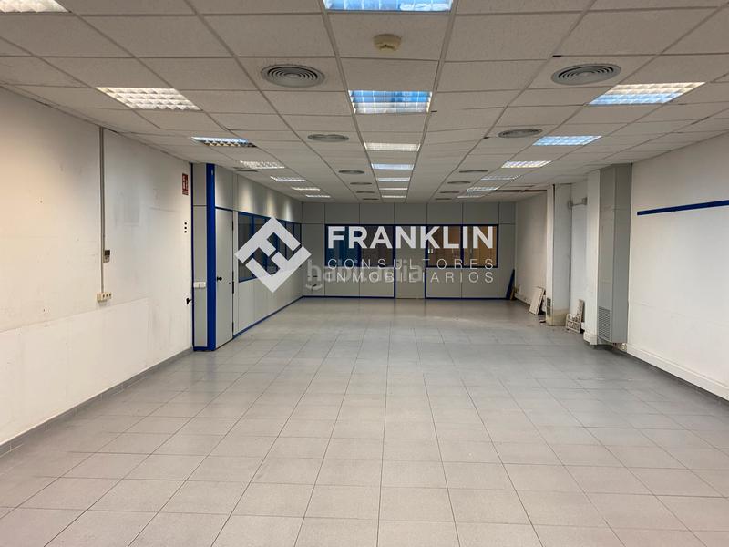 Foto ee150d15-b88a-47d1-b591-236c0f18cdc7. Lloguer nau industrial a carrer del vidre 5 a Arboç (L´)