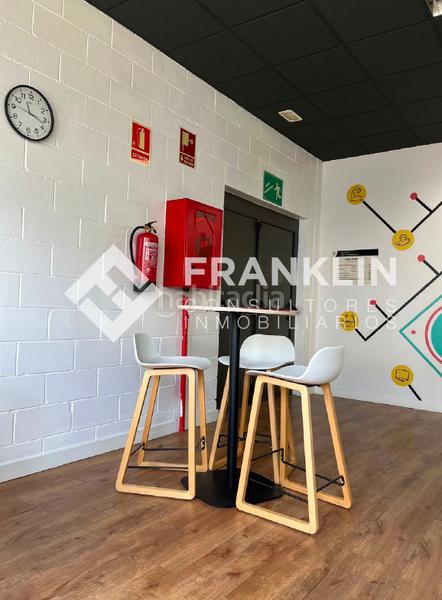 Foto 317c6613-02eb-4845-8dc8-8ec3d6757d83. Lloguer oficina a carrer isaac peral 1 a Sant Esteve Sesrovires