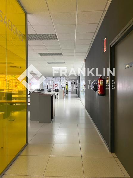 Foto 99149711-2a6b-48e8-ac1b-92d61152538b. Lloguer oficina a carrer isaac peral 1 a Sant Esteve Sesrovires