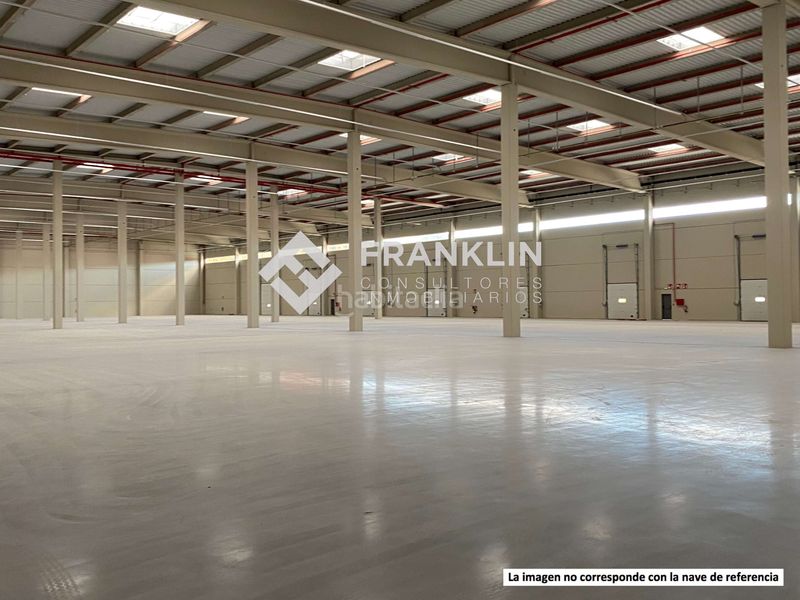 Foto 7c7b4c87-9c28-4f6b-bf0d-cb932e3dd869. Nave industrial en avinguda de valls 90 aislada en Morell (El)