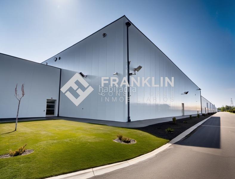 Foto f02ebe6f-86d3-454f-9a88-c7684bb933e1. Fabrikhalle in Torreforta Tarragona