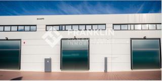 Nau industrial  Avinguda llus companys. Muy bien situada