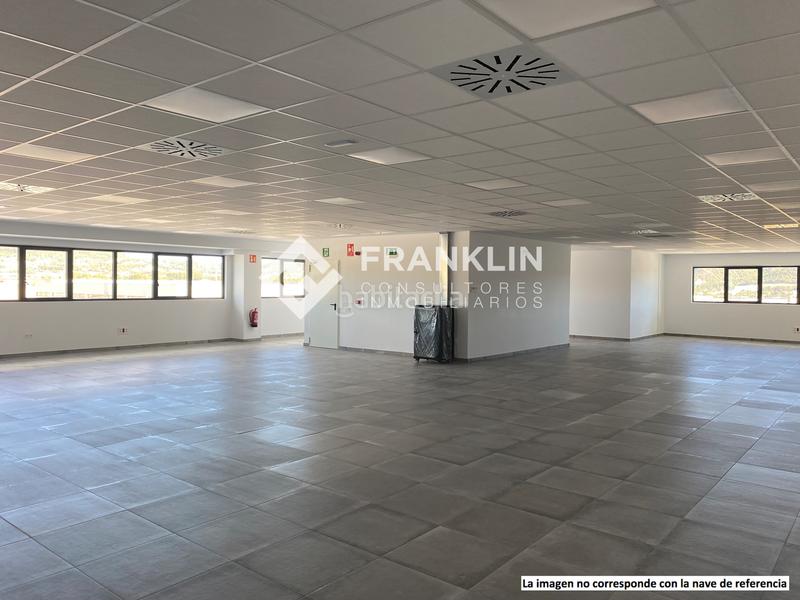 Foto 5ad6aeb5-8306-4705-9e6a-c7b508297c1f. Nau industrial a Alcover