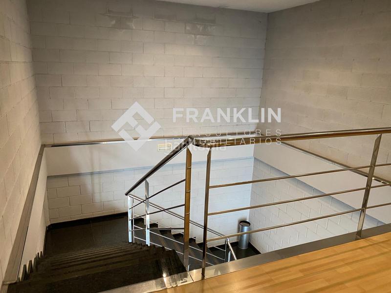 Foto 68404ad3-f13c-41d4-802f-f4117618ea50. Bâtiment à usage industriel dans Palau-solità i Plegamans