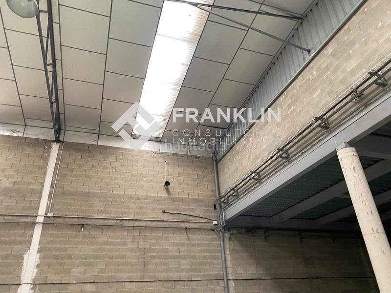 Foto df0b90e5-5059-4fa2-bd11-8a76799783de. Nave industrial en Palau-solità i Plegamans
