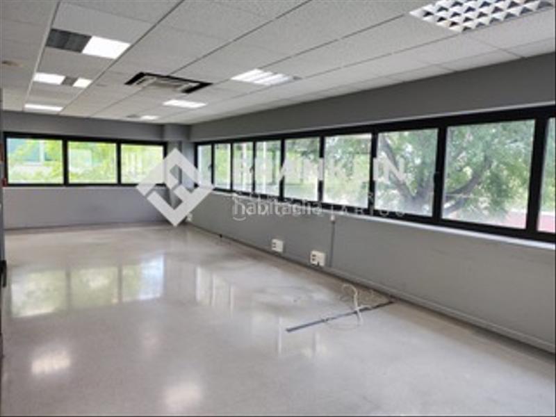 Foto 42b738e1-354d-4fd6-9e8b-ab70bb1d339b. Rent industrial building in Granvia LH Hospitalet de Llobregat (L´)